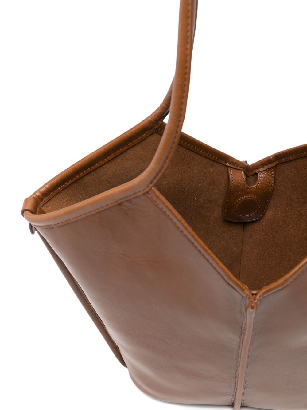 Hereu Calela Distressed