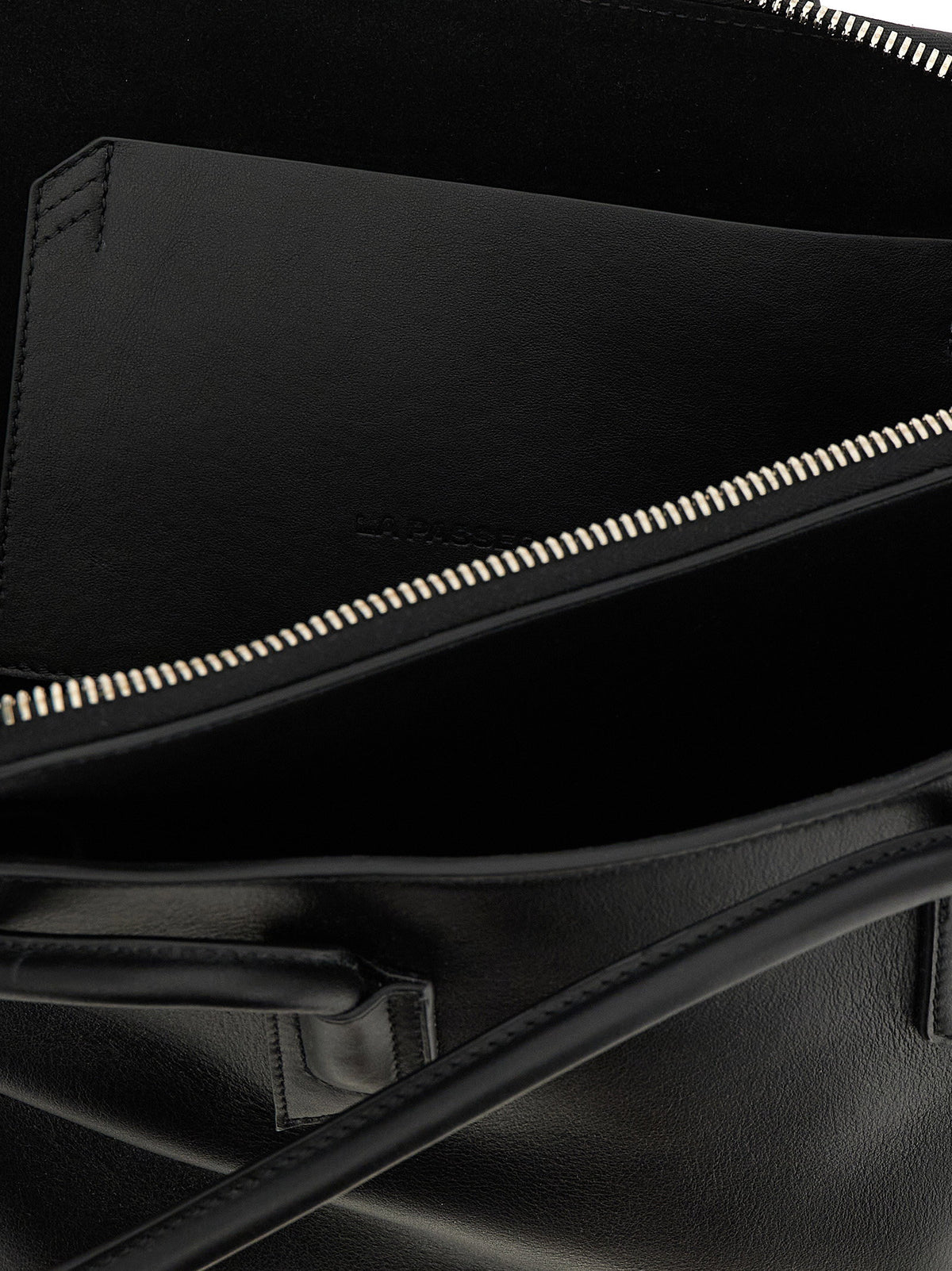 The Attico La Passeggiata Medium Shoulder Bag