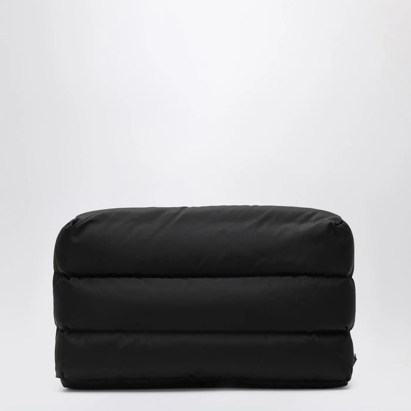Moncler Caradoc beauty case in quilted black nylon