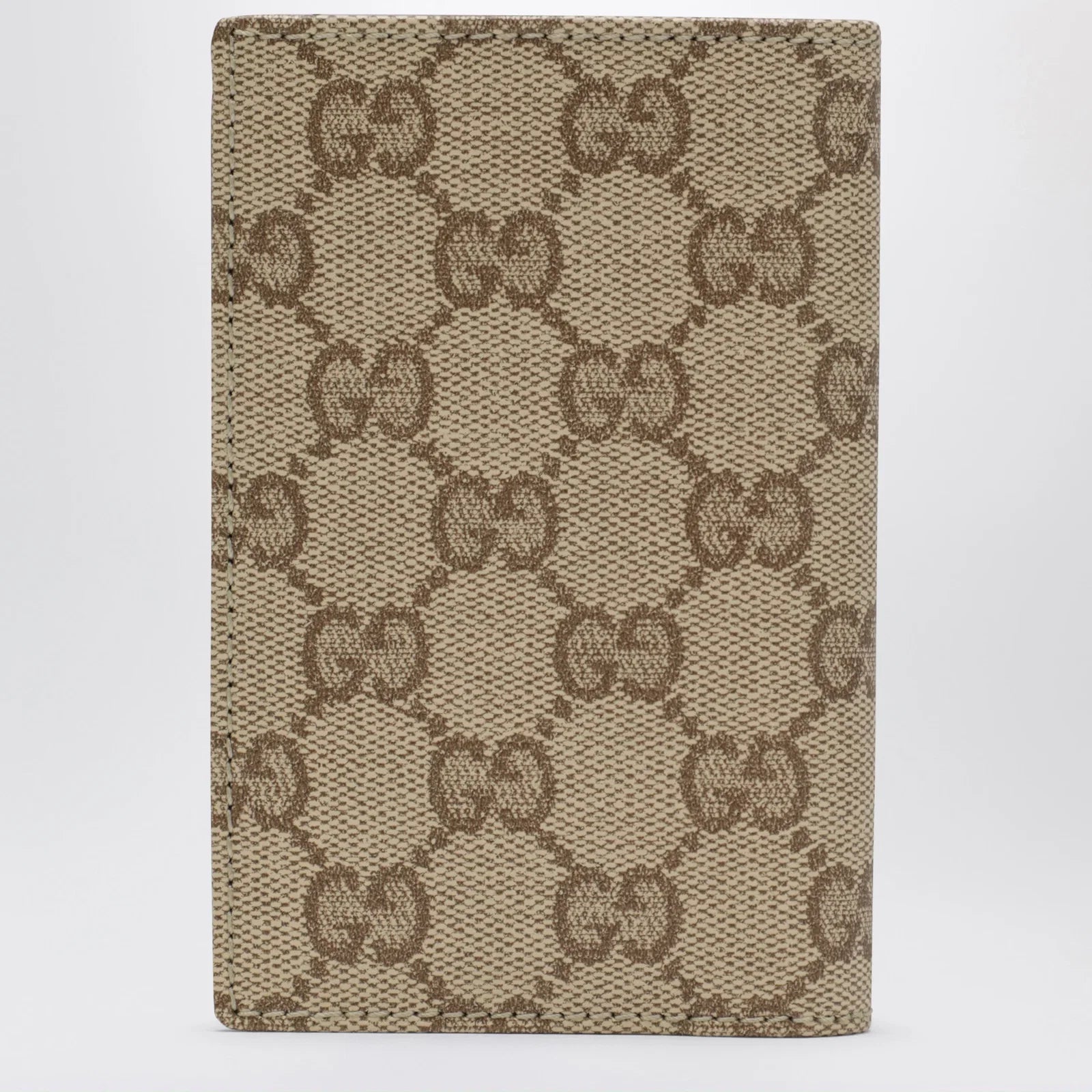 GUCCI Essence Classic card holder in sand beige GG fabric