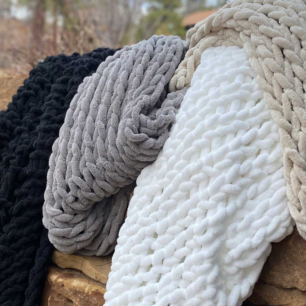 INFINITE CHUNKY KNIT BLANKET | MINKY | BIG - BLANC