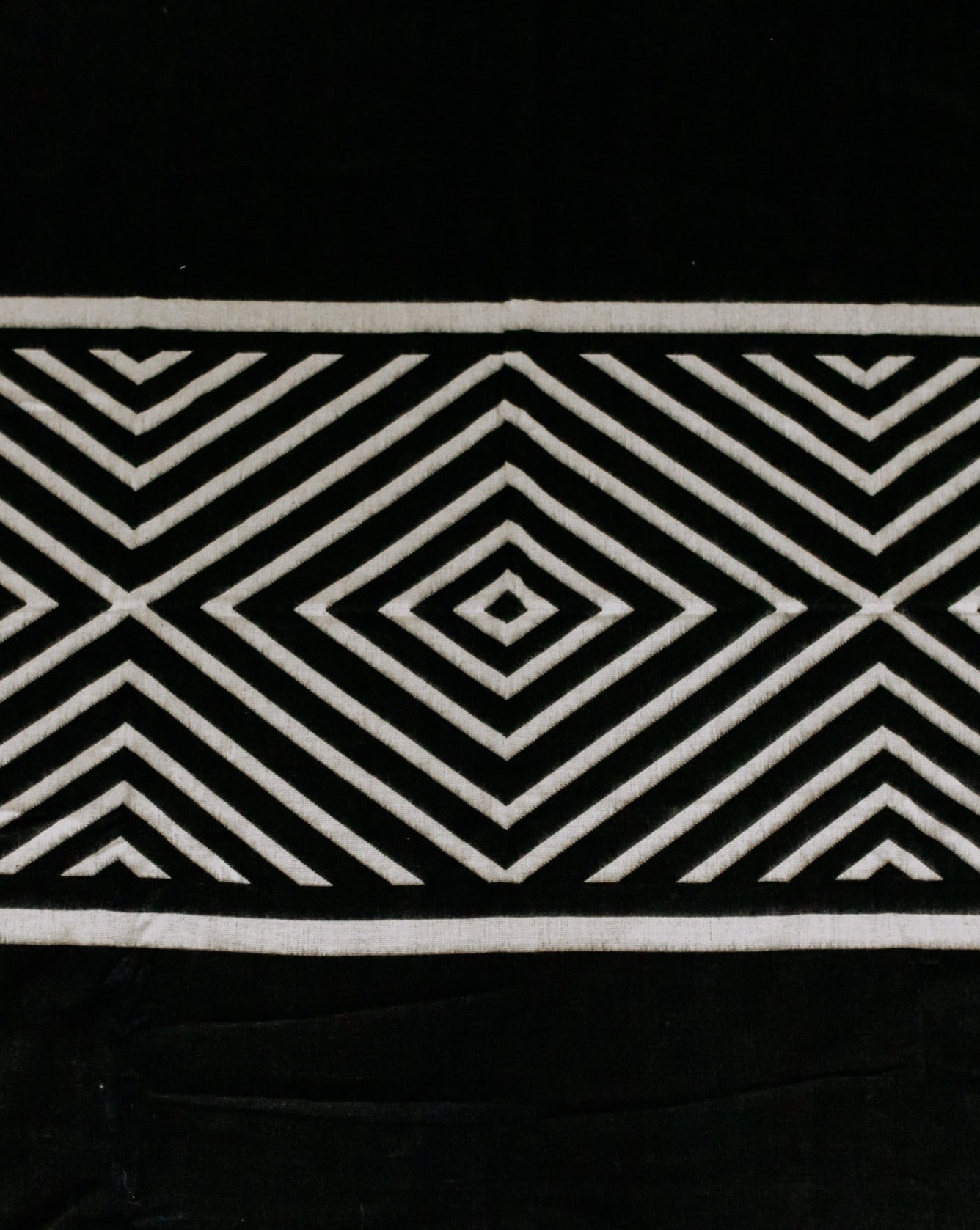 Paramo Blanket - Natural / Black