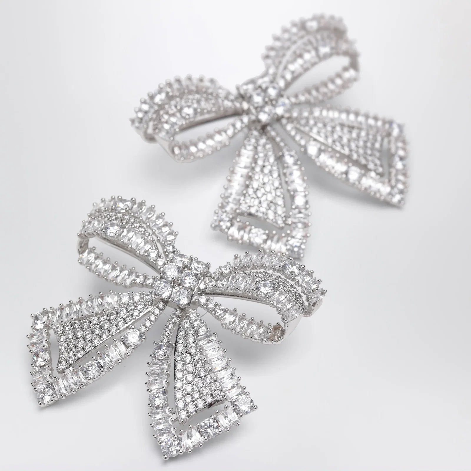 Self-Portrait SELF PORTRAIT Crystal bow earrings in silver-plated brass