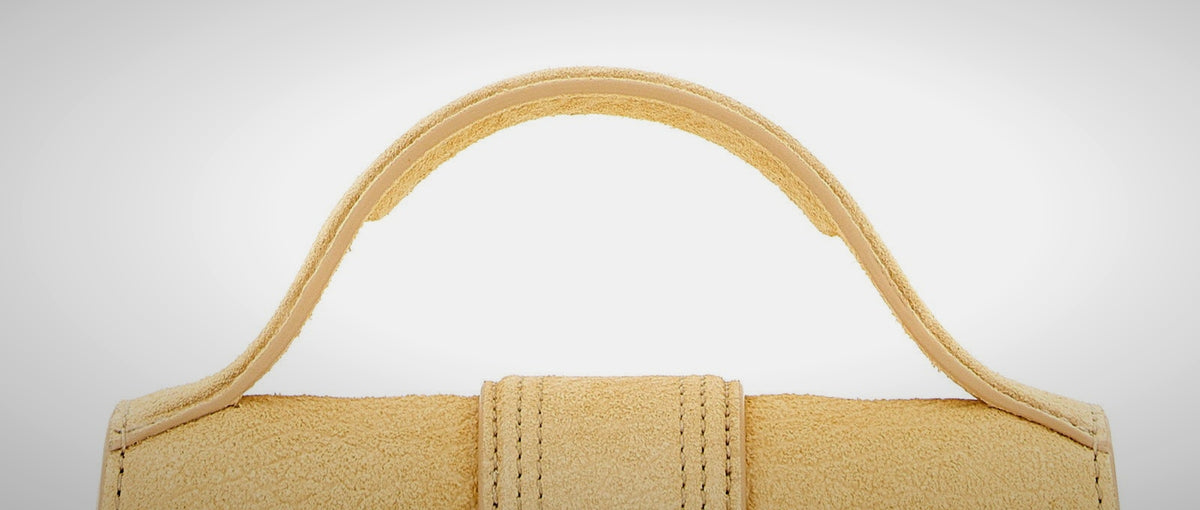Jacquemus Le Bambino handbag detail