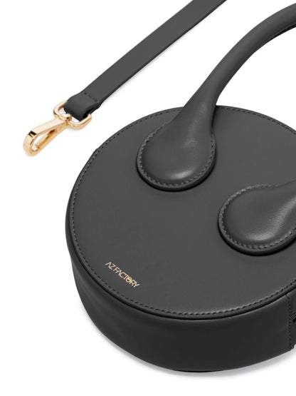 Az Factory By Ester Manas Az Factory x Ester Manas Round Cake tote bag