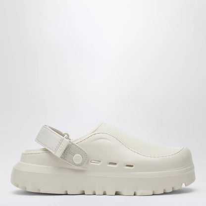 UGG Men's PeakMod mesh clogs in white