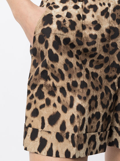 Dolce & Gabbana-Leopard-print tailored shorts.