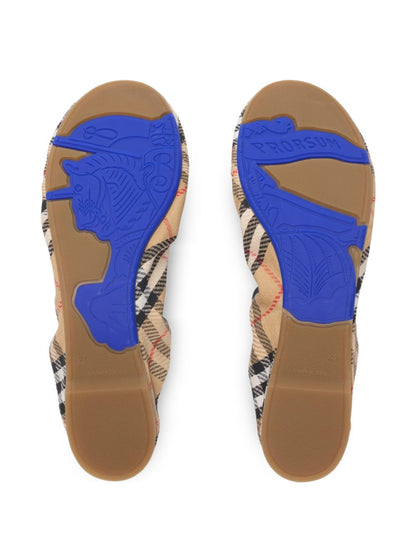 Burberry Flat shoes Beige