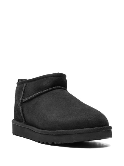 UGG Boots BLACK