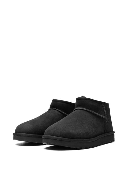 UGG Boots BLACK
