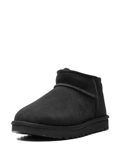 UGG Boots BLACK
