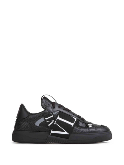 Valentino Garavani Sneakers BLACK