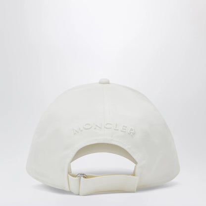 Moncler Baseball cap with a logo patch