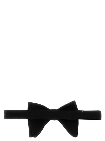 Gucci Silk Crepe Bow Tie