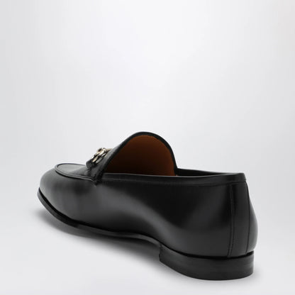 GUCCI Black leather Jordaan loafer