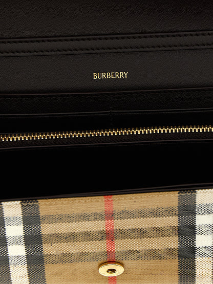 Burberry Highlands Wallet On Chain