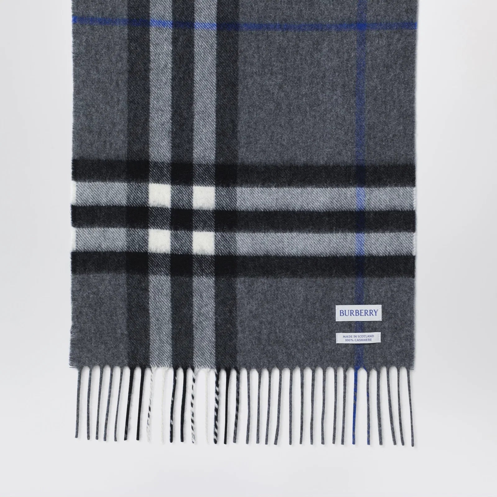 Burberry Check cashmere scarf in Marlborough Grey