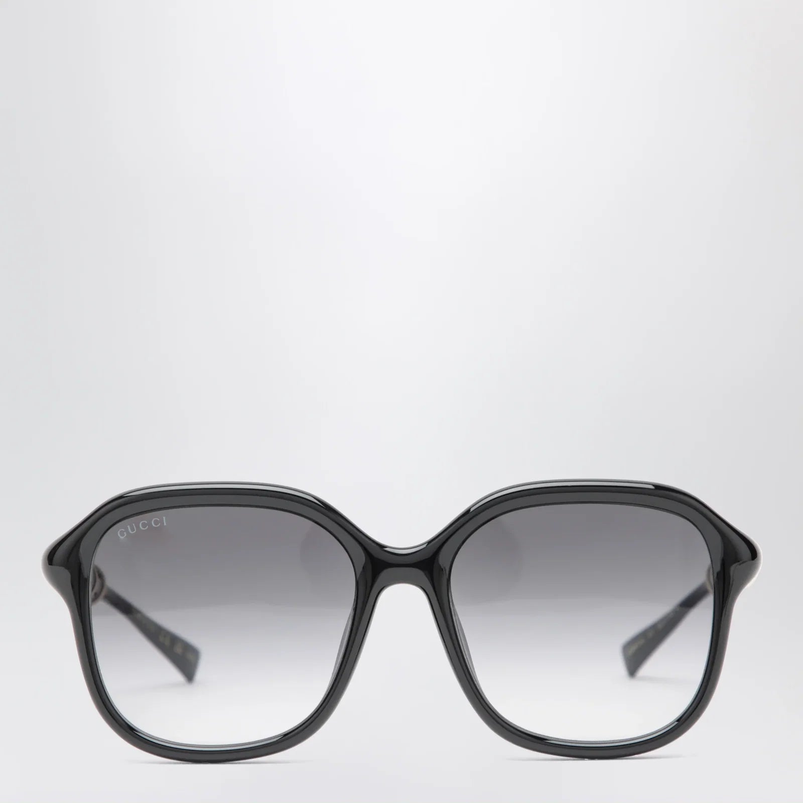 GUCCI Black square sunglasses
