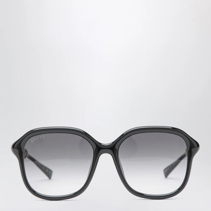 GUCCI Black square sunglasses