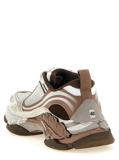 Balenciaga Triple S. 2 Sneakers