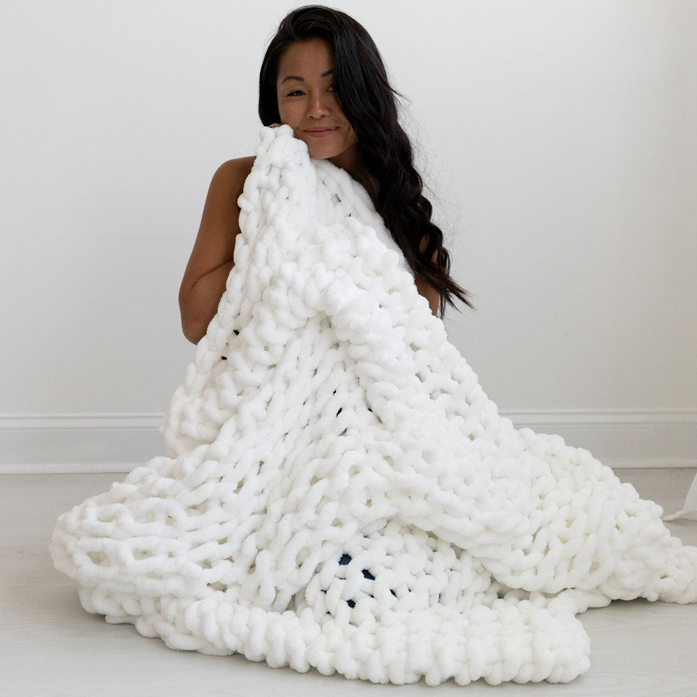 INFINITE CHUNKY KNIT BLANKET | MINKY | BIG - BLANC