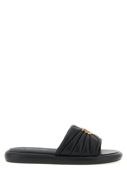 Pinko Fiona 03 Slides