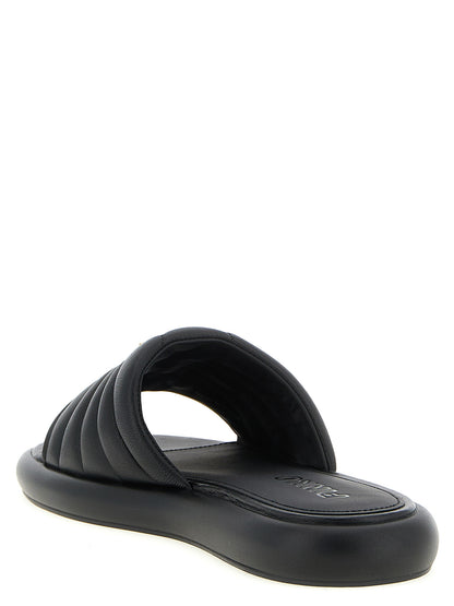 Pinko Fiona 03 Slides
